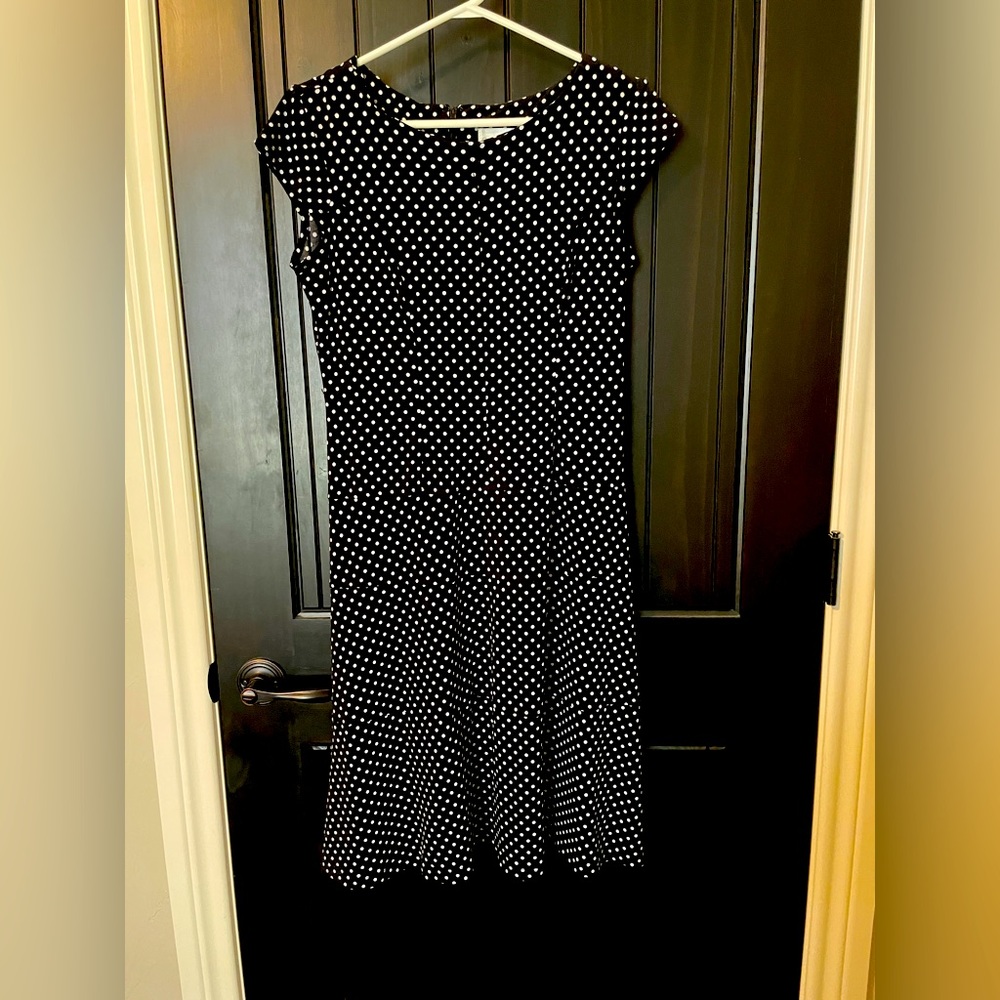 Olivia Matthews Size 8, classic, black & white polka dot, always in style dress